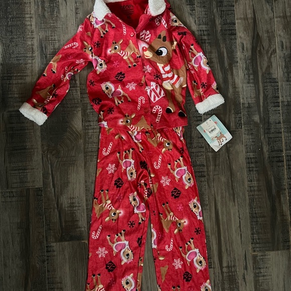 Girls' Rudolph the Red-Nosed Reindeer 2pc Pajama Set - Picture 2 of 2